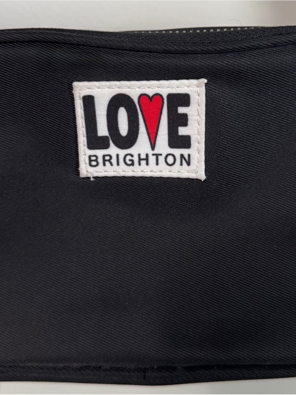 Brighton Love Essentials Heart Strap Crossbody Bag Black Nylon EUC - Picture 4 of 16